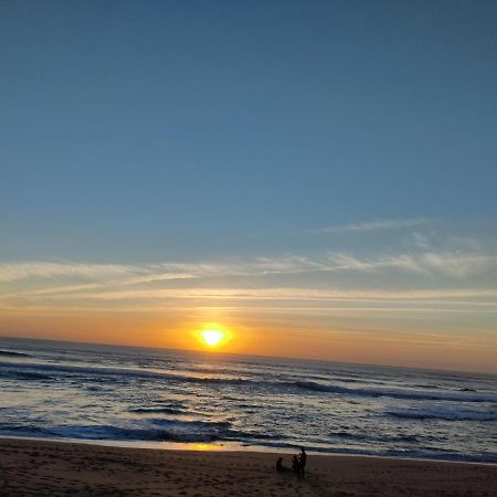 Casa Da Palmeira Beach Apartment São Bernardino 外观 照片